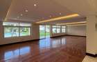 5 Bed House with En Suite in Runda - 3