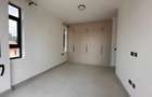 2 Bed Apartment with En Suite at Brookside Drive - 11