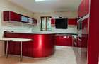5 Bed Townhouse with En Suite at Lavington - 6