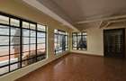 5 Bed Townhouse with En Suite in Lavington - 4