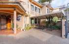 5 Bed Townhouse with En Suite in Lavington - 1