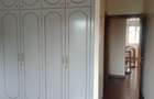 4 Bed Townhouse with En Suite in Lavington - 18