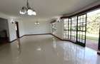 5 Bed Townhouse with En Suite in Spring Valley - 3