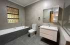 5 Bed House with En Suite in Runda - 12
