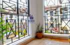 3 Bed Apartment with En Suite in Valley Arcade - 4