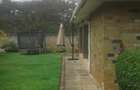 5 Bed Townhouse with En Suite in Lavington - 2