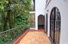 4 Bed Townhouse with En Suite at Riverside Drive - 16