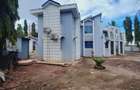 4 Bed Townhouse with En Suite in Nyali Area - 1