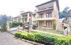 5 Bed Townhouse with En Suite at Lavington Green - 2