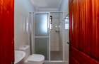 3 Bed Apartment with En Suite in Thome - 11