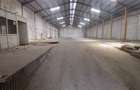 14,000 ft² Warehouse with Backup Generator in Industrial Area - 5