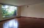 4 Bed House with En Suite in Lavington - 2