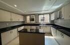 5 Bed Townhouse with En Suite in Lavington - 5