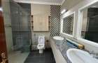 3 Bed Apartment in Riverside - 9