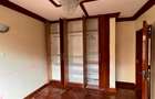4 Bed Townhouse with En Suite in Kilimani - 11