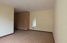 4 Bed Apartment with En Suite in Parklands - 17