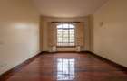 3 Bed Apartment with En Suite at Riverside Drive - 17