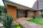 4 Bed House with En Suite in Spring Valley - 1