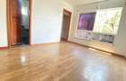 4 Bed Apartment with En Suite at Parklands - 6