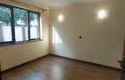 5 Bed Townhouse with En Suite in Lavington - 11