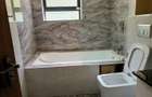 4 Bed Apartment with En Suite at Riverside Drive - 17