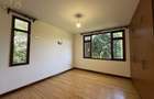 3 Bed Apartment with En Suite in Riverside - 11