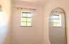 4 Bed House with En Suite at Bomas - 12