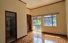5 Bed Townhouse with En Suite in Westlands Area - 7