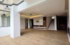 4 Bed Townhouse with En Suite at Two Rivers - 5