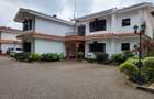 5 Bed Townhouse with En Suite at Lavington Green - 3