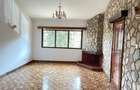 6 Bed House with En Suite in Westlands Area - 17