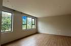 5 Bed Townhouse with En Suite in Lavington - 12