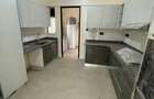 3 Bed Apartment with En Suite in Westlands Area - 8