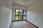 2 Bed Apartment with En Suite in Rosslyn - 6