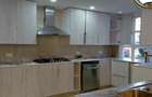 5 Bed House with En Suite in Runda - 17