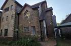 5 Bed Townhouse with En Suite at Lavington Green - 1