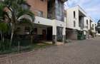 5 Bed Townhouse with En Suite in Lavington - 3