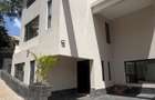 5 Bed Townhouse with En Suite in Lavington - 1