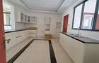 5 Bed Townhouse with En Suite in Lavington - 17