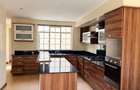 5 Bed House with En Suite in Spring Valley - 2