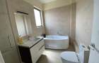 3 Bed Apartment with En Suite at Lavington - 18