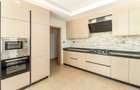 4 Bed Townhouse with En Suite in Lavington - 6