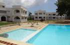 2 Bed Apartment with En Suite in Nyali Area - 10