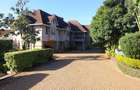5 Bed House with En Suite in Muthaiga - 12