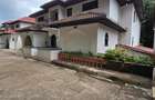 4 Bed Townhouse with En Suite at Lavington Green - 15