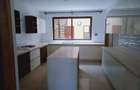 5 Bed Townhouse with En Suite at Lavington - 6