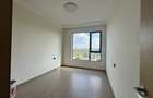 Serviced 1 Bed Apartment with En Suite in Riverside - 5