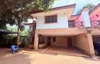 5 Bed Townhouse with En Suite at General Mathenge - 14