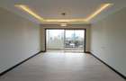 2 Bed Apartment with En Suite in Riverside - 9