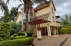 5 Bed Townhouse with En Suite at Lavington Road - 4